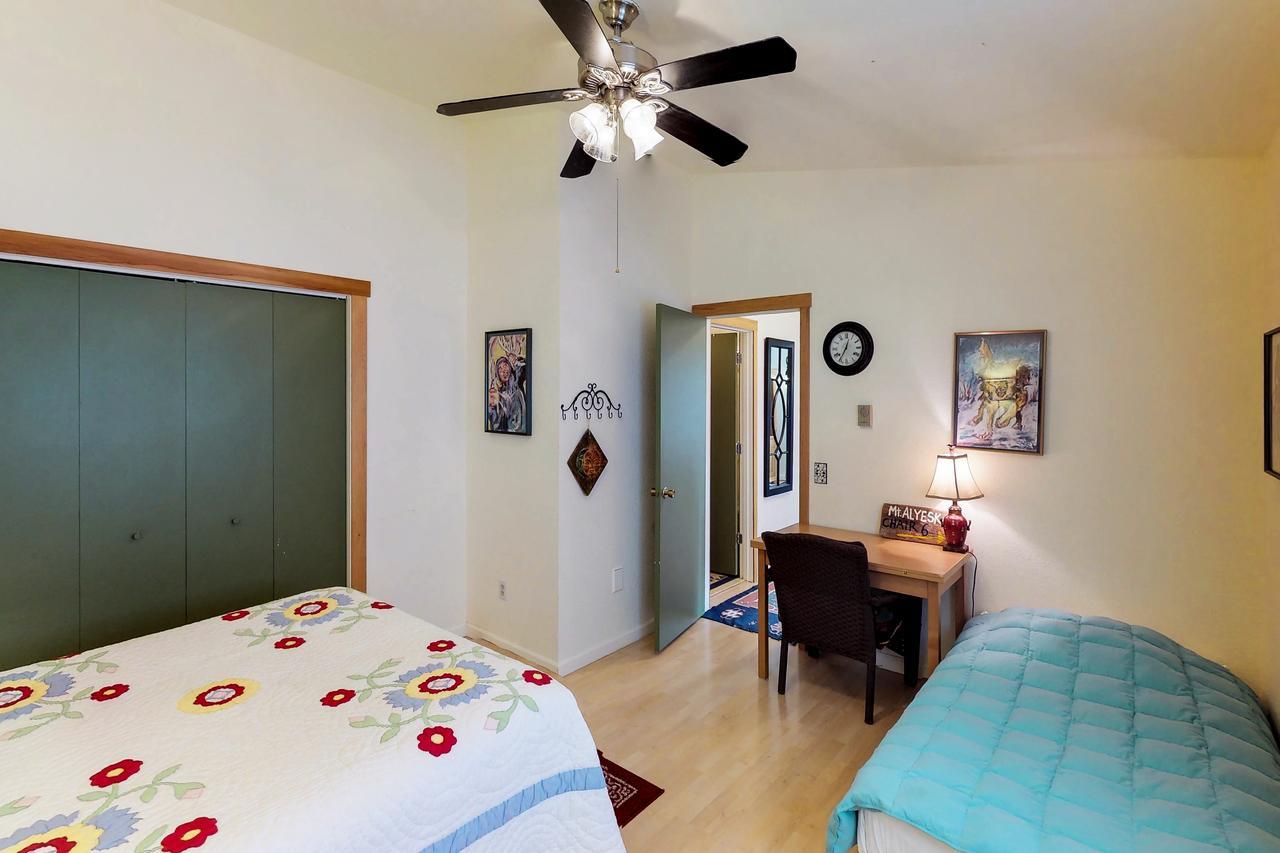 Brighton Condo #208 Гърдууд Екстериор снимка