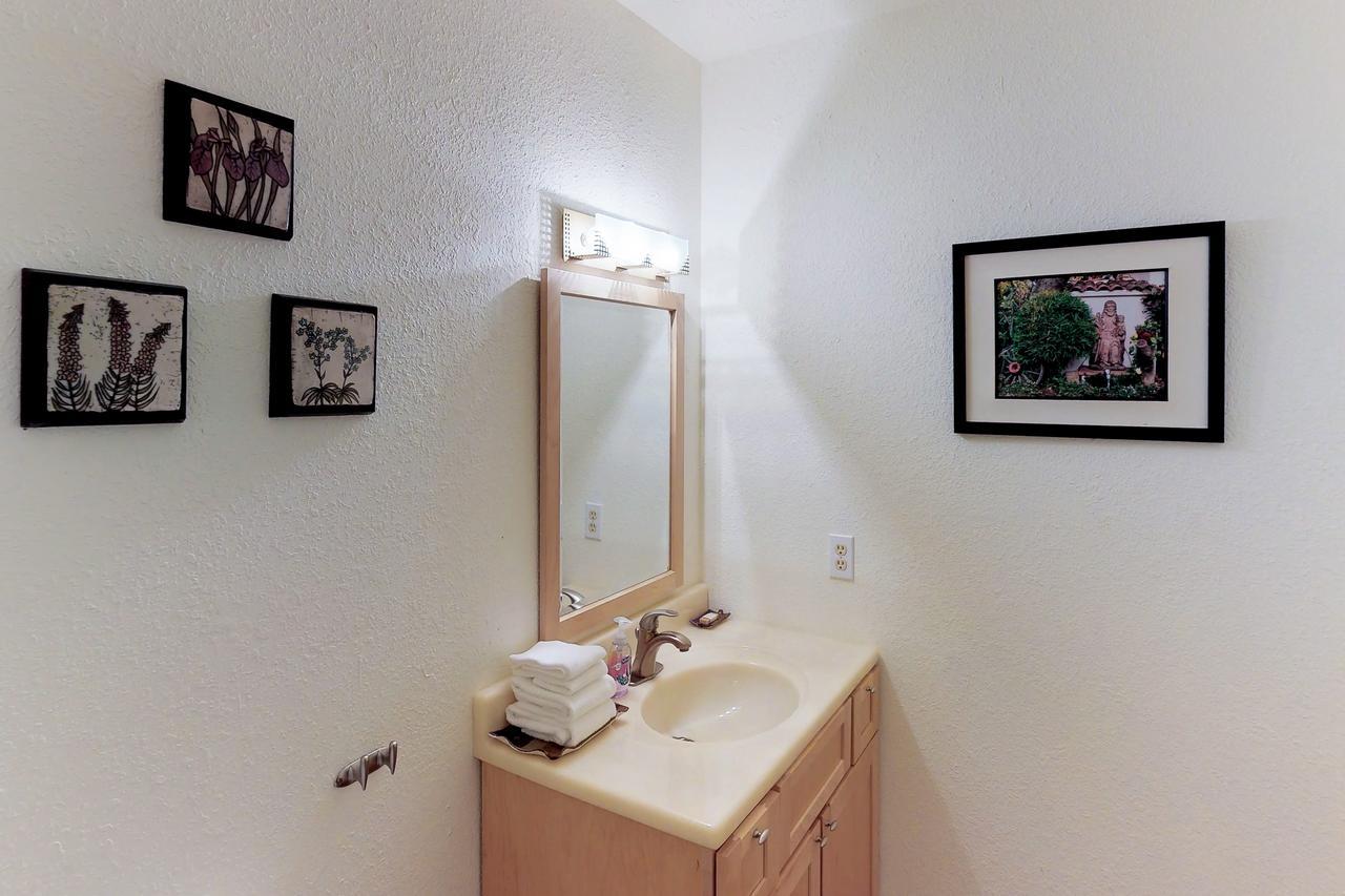 Brighton Condo #208 Гърдууд Екстериор снимка
